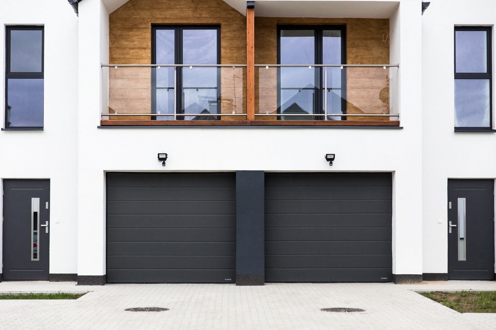 Embossing in garage doors