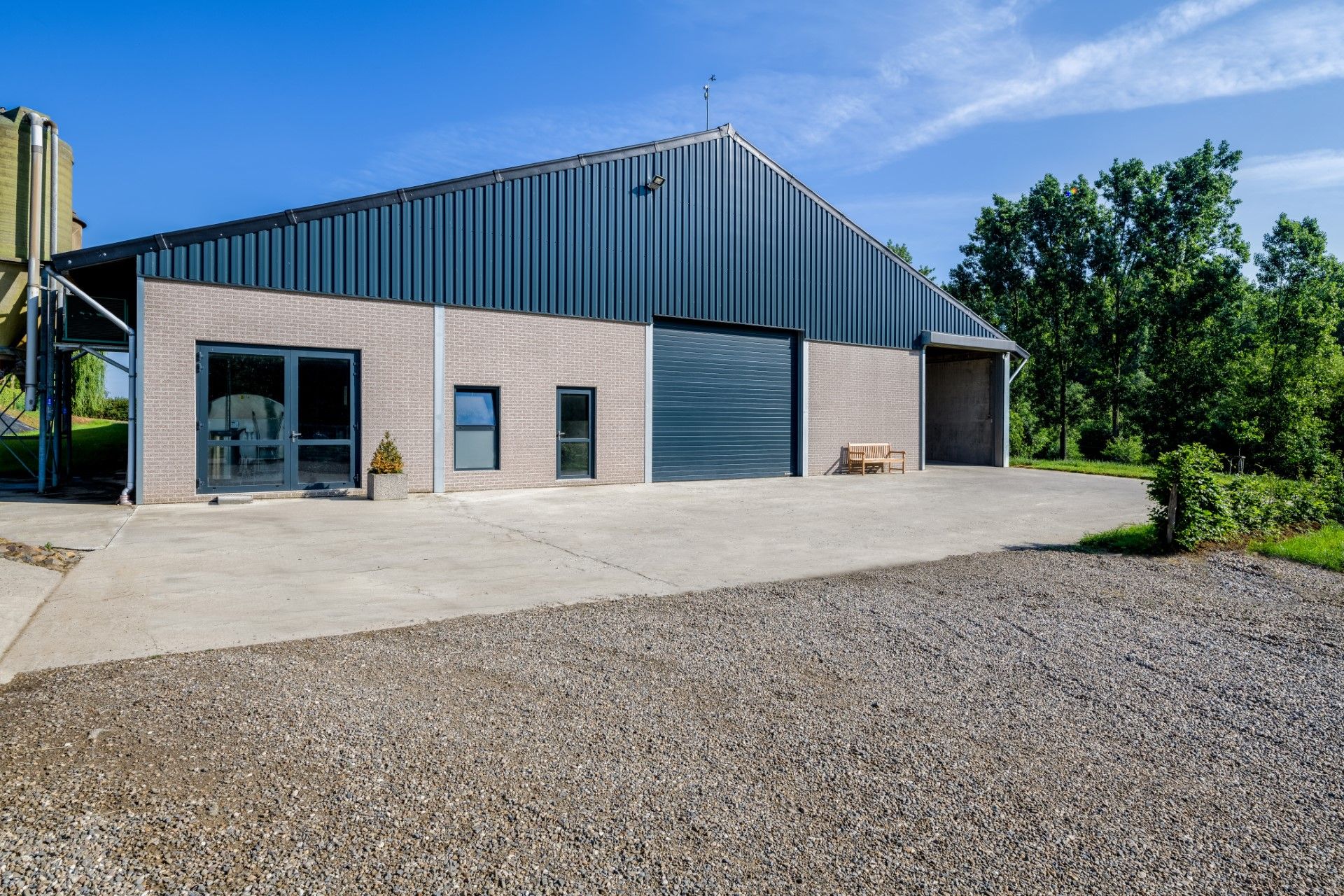 WIŚNIOWSKI roller shutter doors with EPD