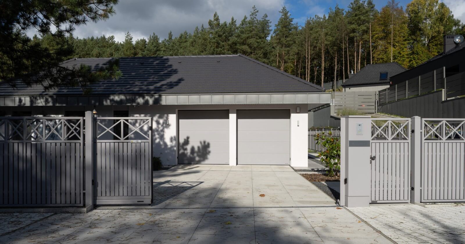 Gates and garage doors in match adesign